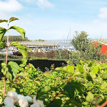 Marina Retreat In Aero - By Traum